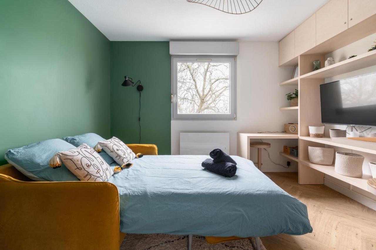 Studio Refait A Neuf Avec Parking En Bord De Loire Nantes Luaran gambar