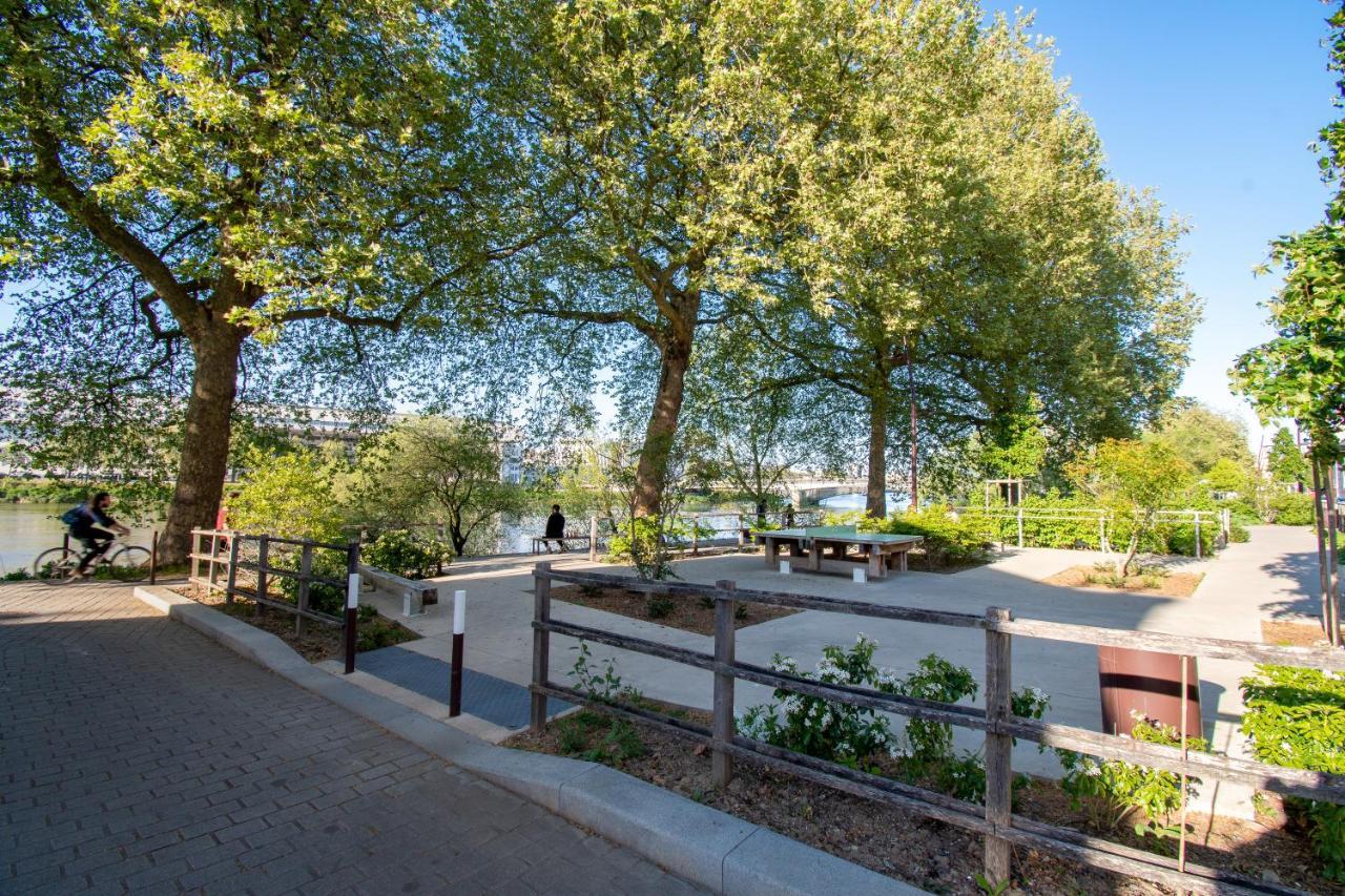 Studio Refait A Neuf Avec Parking En Bord De Loire Nantes Luaran gambar